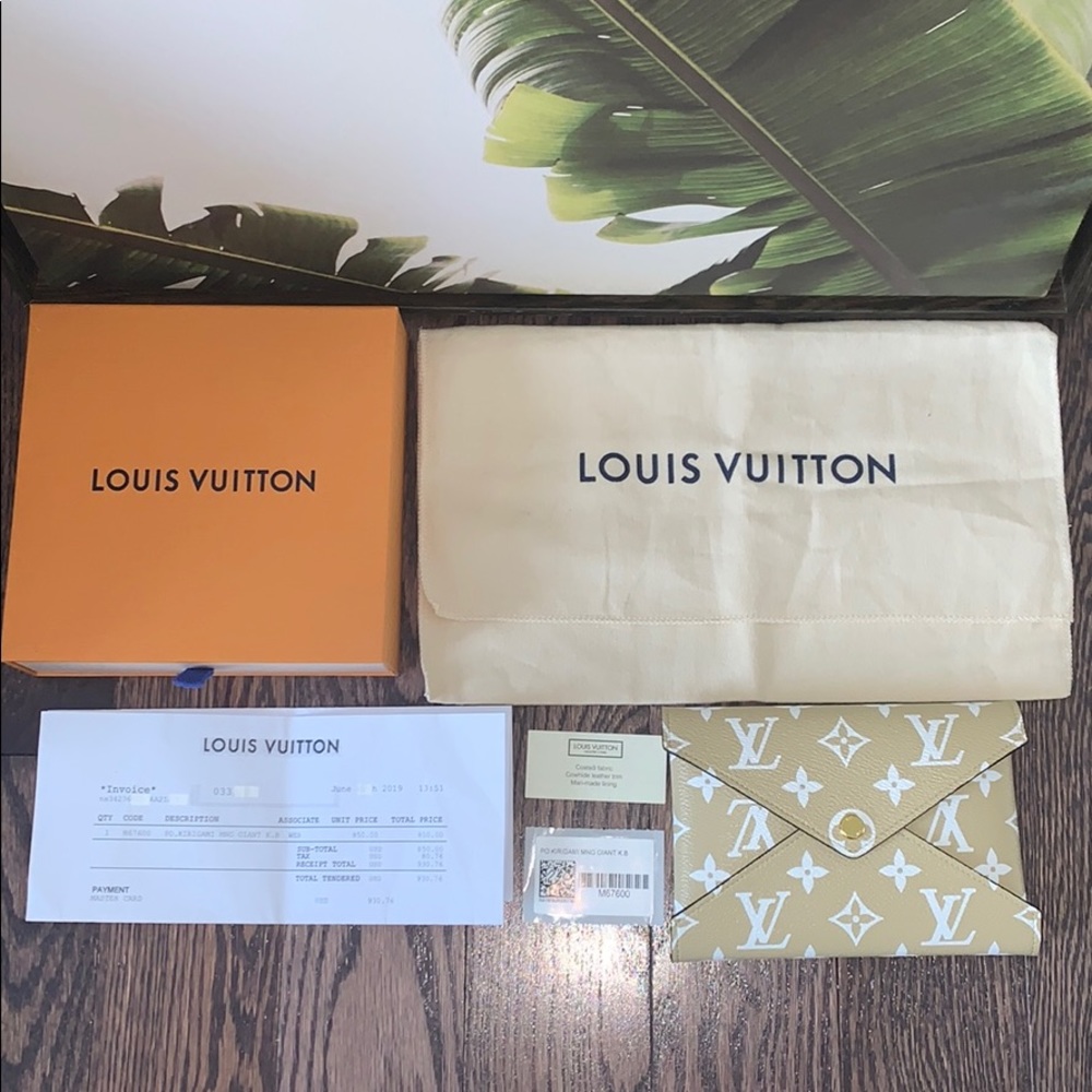 *SOLD* Louis Vuitton Medium Kirigami - Picture 7 of 8